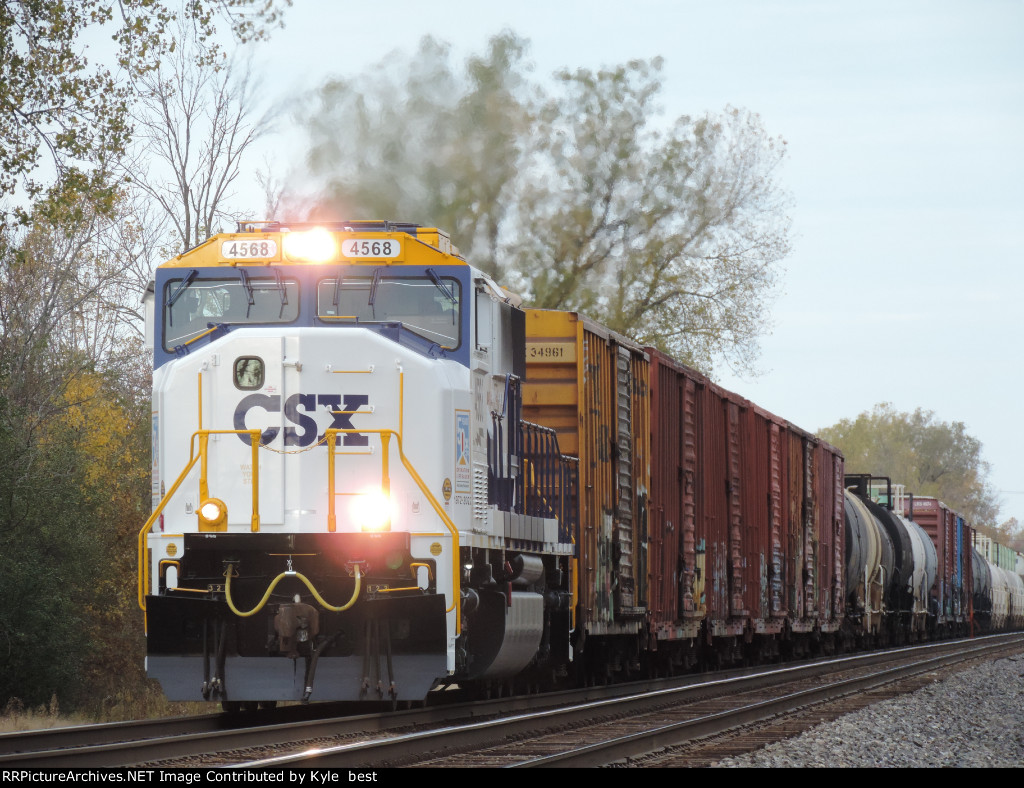 CSX 4568 